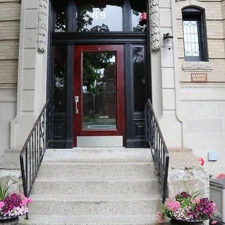A Stylish Stay W/ A Queen Bed, Heated Floors.. #32 Brookline Exterior foto